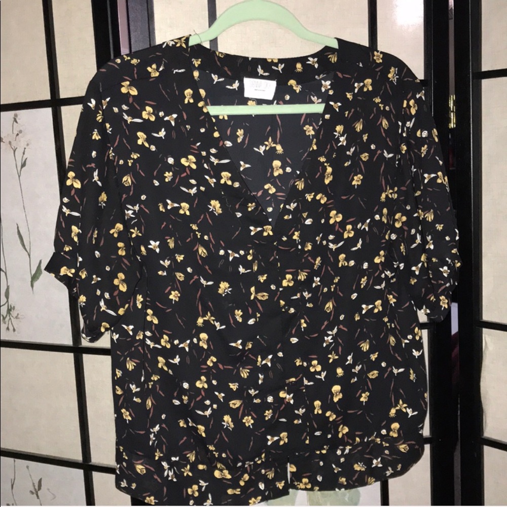Floral top